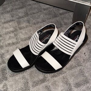 Skechers Black and White Men's Sandals